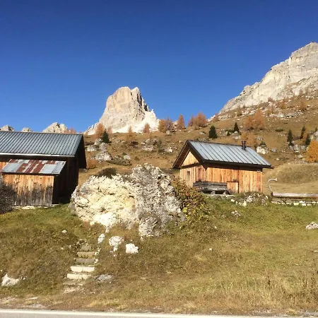 Cesa Fossal Apartmán *